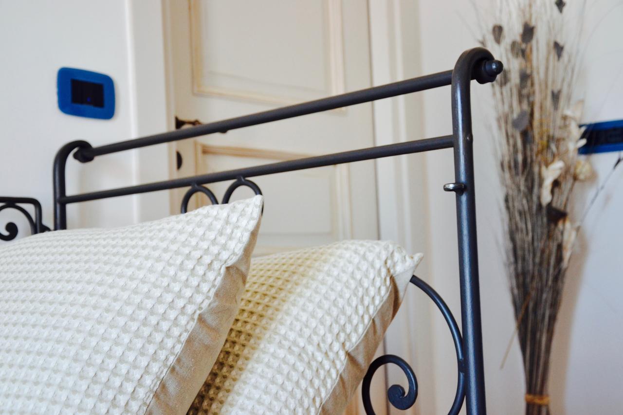 Bed and Breakfast Il Bottone Al Duomo Гаета Екстер'єр фото
